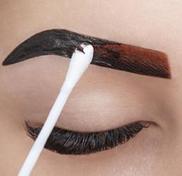 Teinture de Cils et Sourcils