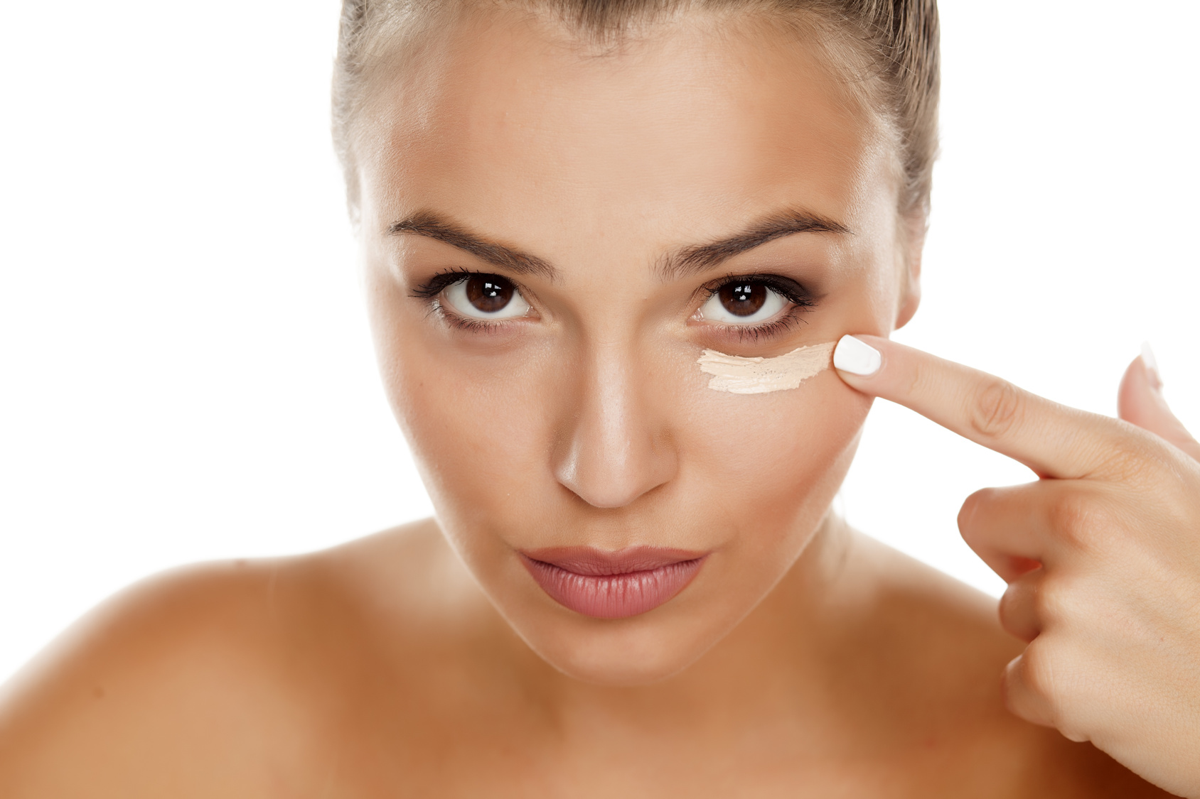 Comment appliquer anticernes ?