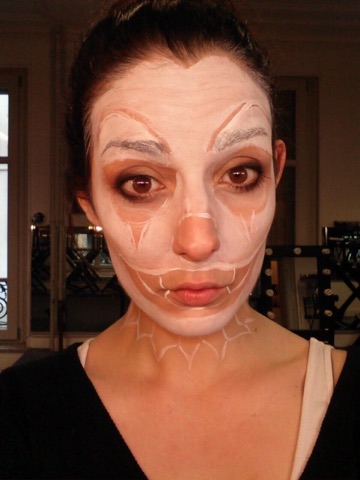 tuto pour faire un maquillage de clown d'halloween effrayant