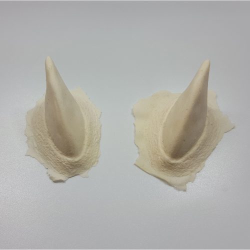 Cornes 2 - Prothèse en mousse de latex