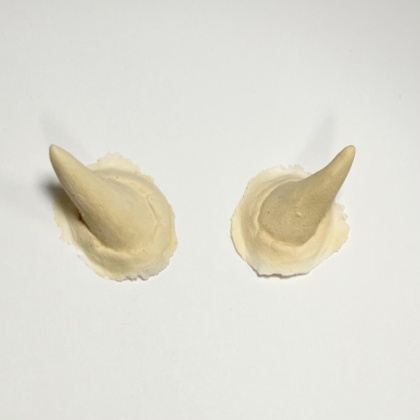 Cornes 1 - Prothèse en mousse de latex